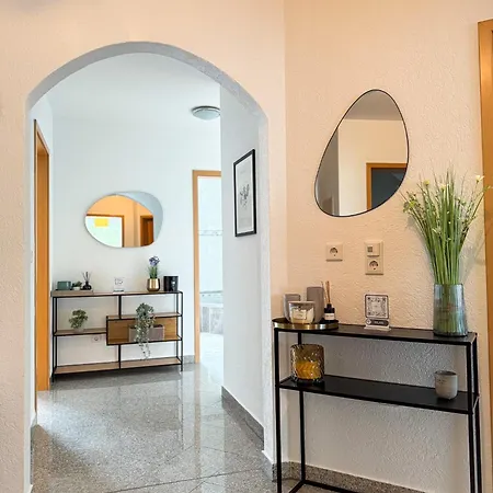 110qm - 4 - Privat Parkplatz - Zentral - Balkon - Mallibase * Kassel
