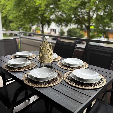110qm - 4 - Privat Parkplatz - Zentral - Balkon - Mallibase Apartment Kassel